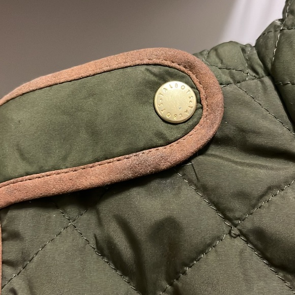 Talbots Women's Medium Green Quilted Zip Vest W/Pockets + Brown and Gold Accents - Picture 5 of 15